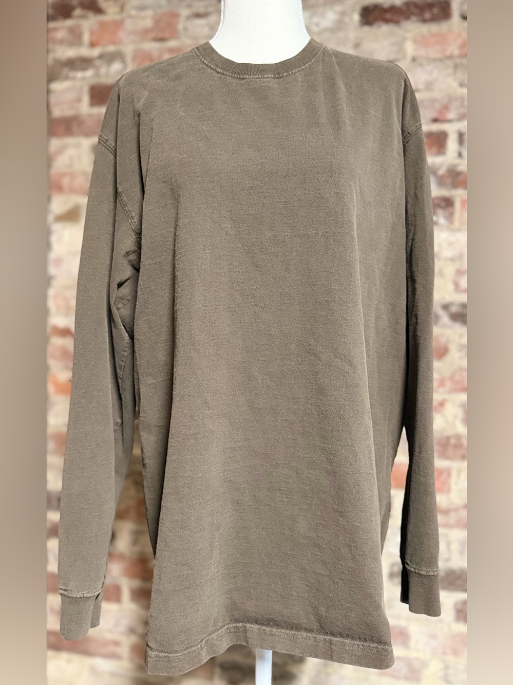 Carhartt Men's K231 Loose Fit Heavyweight Graphic Long Sleeve T-Shirt Walnut L